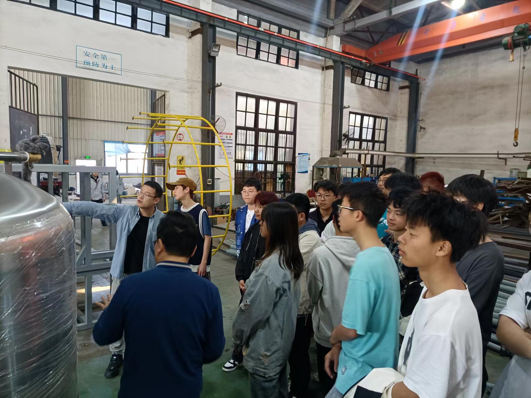 湖南工程学院近200名学生来米兰（中国）认知实习